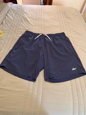Reebok Navy Shorts (Size XL)